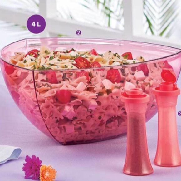 Tupperware Salad Bowl  4 Liter, Fork & Spoon - Picture 3 of 4